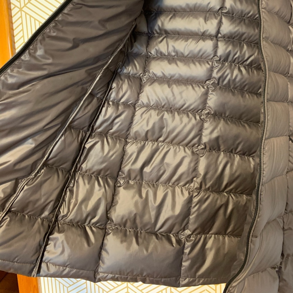 Andrew Marc down coat - Picture 8 of 12